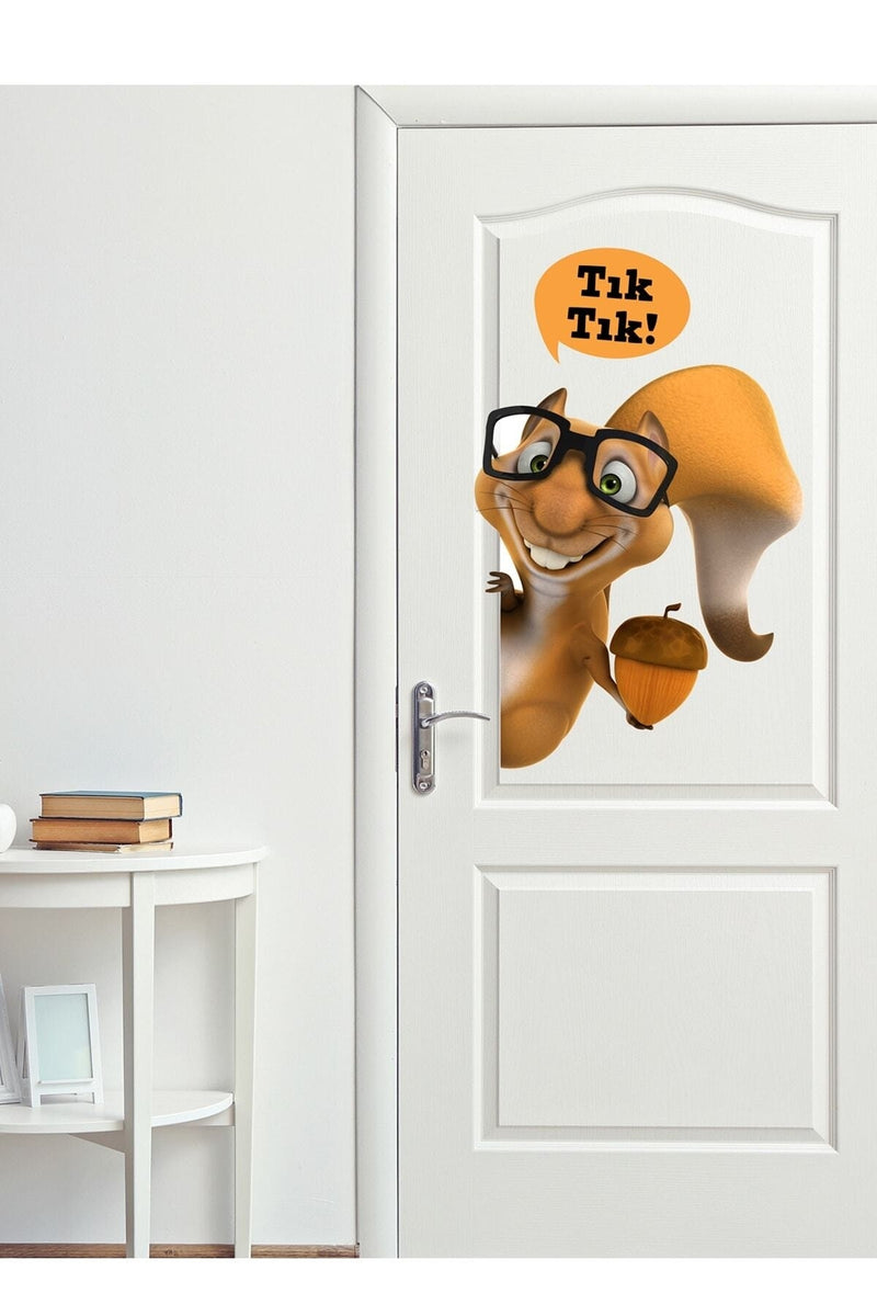 Bebek Ve Çocuk Odası Yaramaz Sincap Kapı Giydirme Sticker Seti