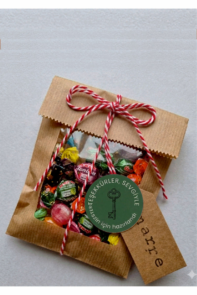 Paketlemeye özel 30 adet sticker, (farklı trend modeller ile mağazamızda kampanyalı olarak satışta)