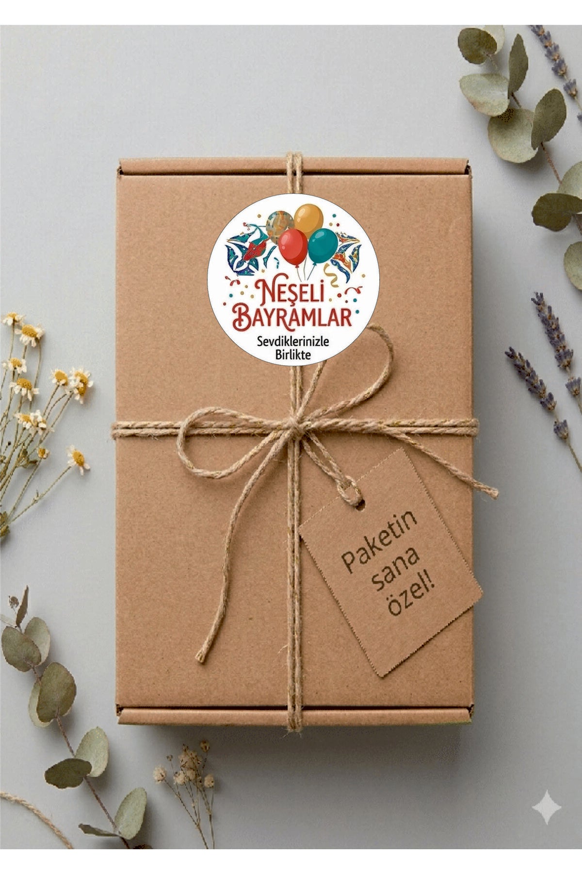 Neşeli Bayramlar yazılı, Paketleme Kutularına Özel Tasarım Etiketler 4 cm Çapında 15 Adet Etiket