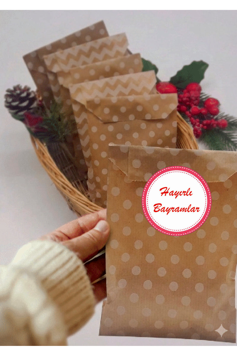 Hayırlı Bayramlar yazılı, Paketleme Kutularına Özel Tasarım Etiketler 4 cm Çapında 15 Adet Etiket