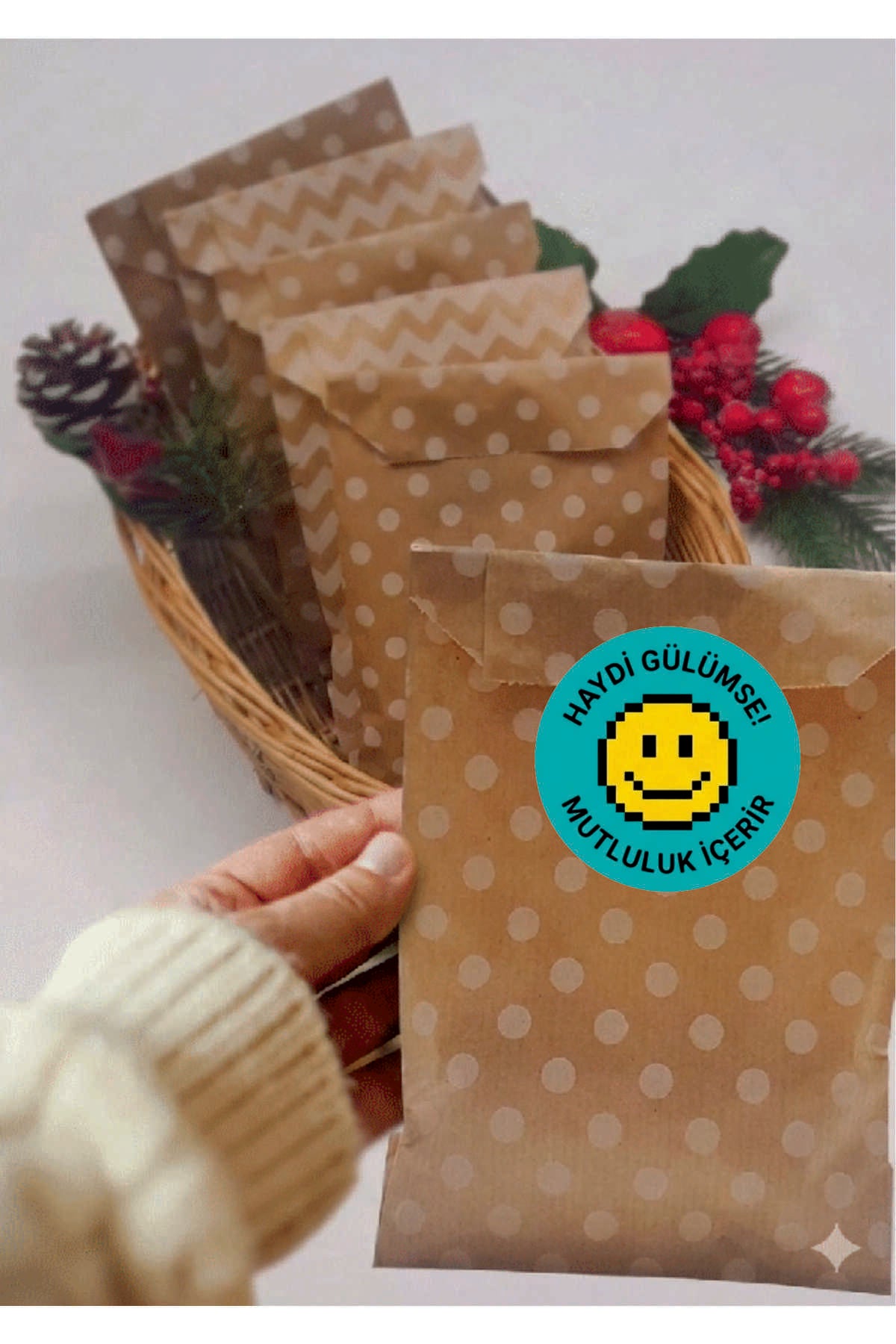 Paketleme Kutularına Özel Tasarım Etiketler 4 cm Çapında 15 Adet