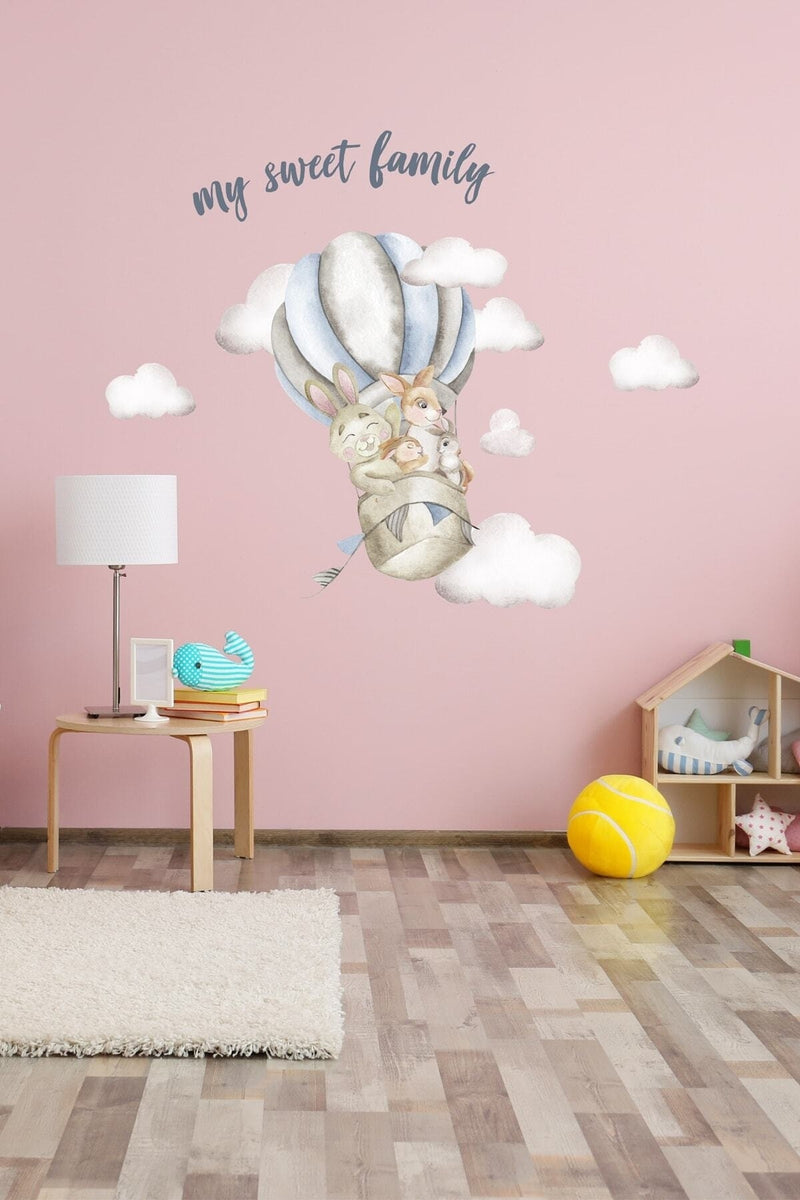 Balonlu Tavşan Ailesi Duvar Sticker Seti