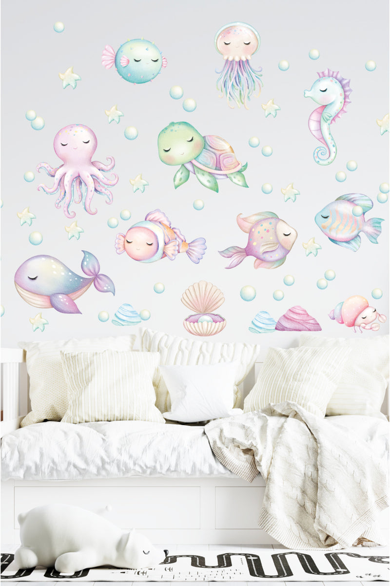 Pastel Rengarenk Okyanus Yaşamı Sevimli Balıklar Bebek Çocuk Odası Duvar Sticker Seti
