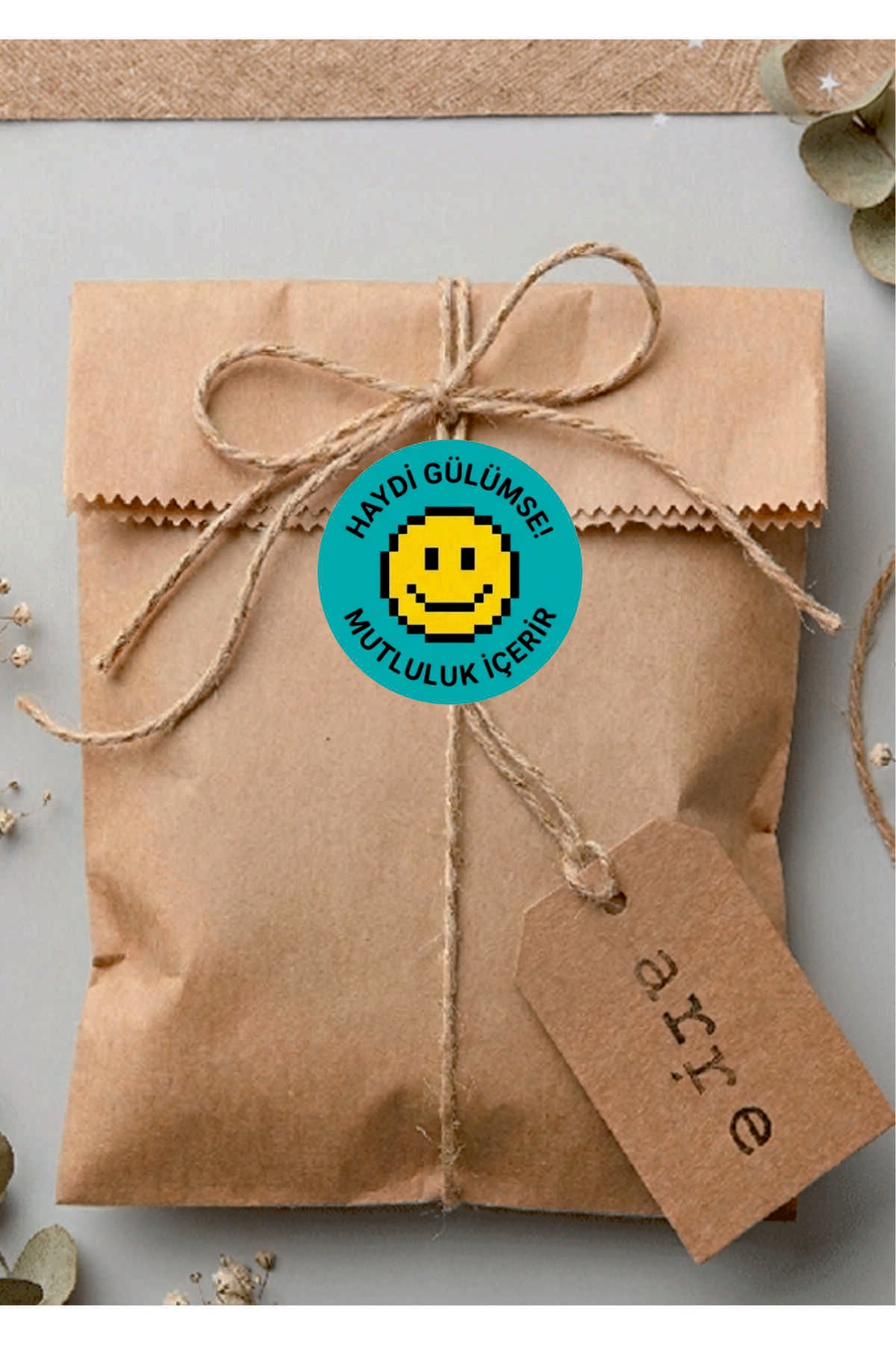 Paketleme Kutularına Özel Tasarım Etiketler 4 cm Çapında 15 Adet