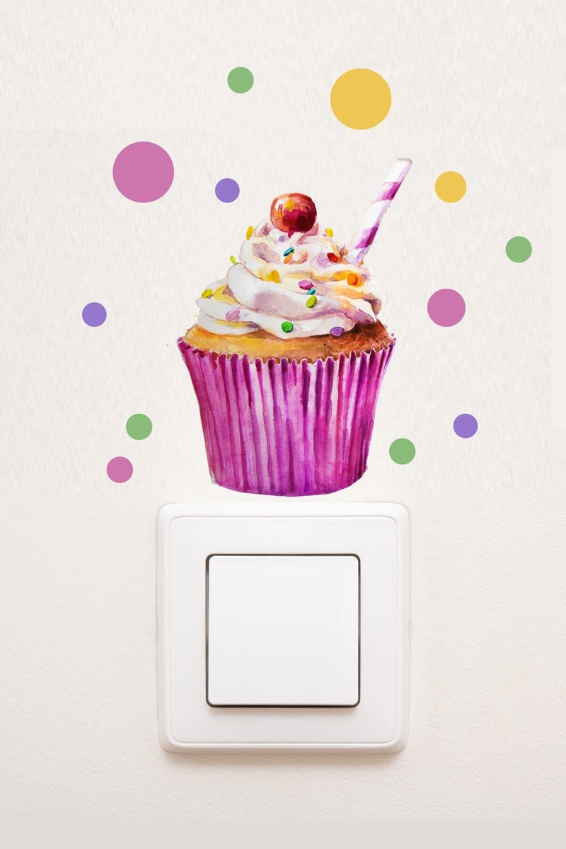 Priz - Cupcake Kapkek Pasta Ve Renkli Puantiyeler Dekoratif Priz Sticker - Sim726