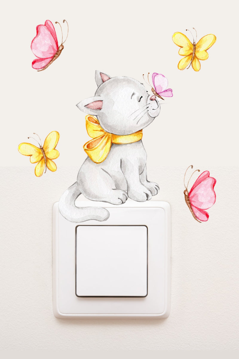 - Priz - Kurdelalı Kedi Ve Kelebekler Çocuk Odası Dekoratif Priz Sticker
