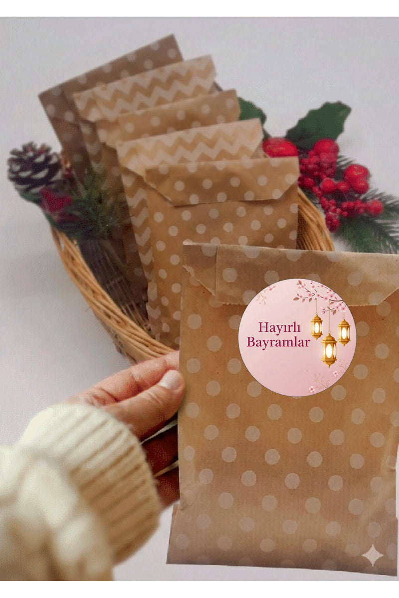 Hayırlı Bayramlar yazılı, Paketleme Kutularına Özel Tasarım Etiketler 4 cm Çapında 15 Adet Etiket