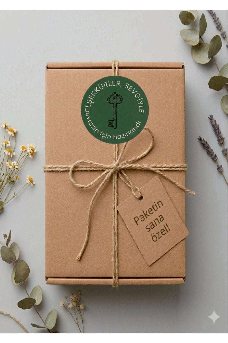 Paketlemeye özel 30 adet sticker, (farklı trend modeller ile mağazamızda kampanyalı olarak satışta)