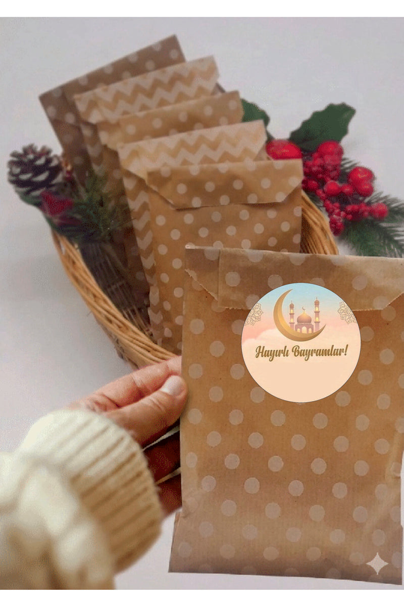 Hayırlı Bayramlar yazılı, Paketleme Kutularına Özel Tasarım Etiketler 4 cm Çapında 15 Adet Etiket