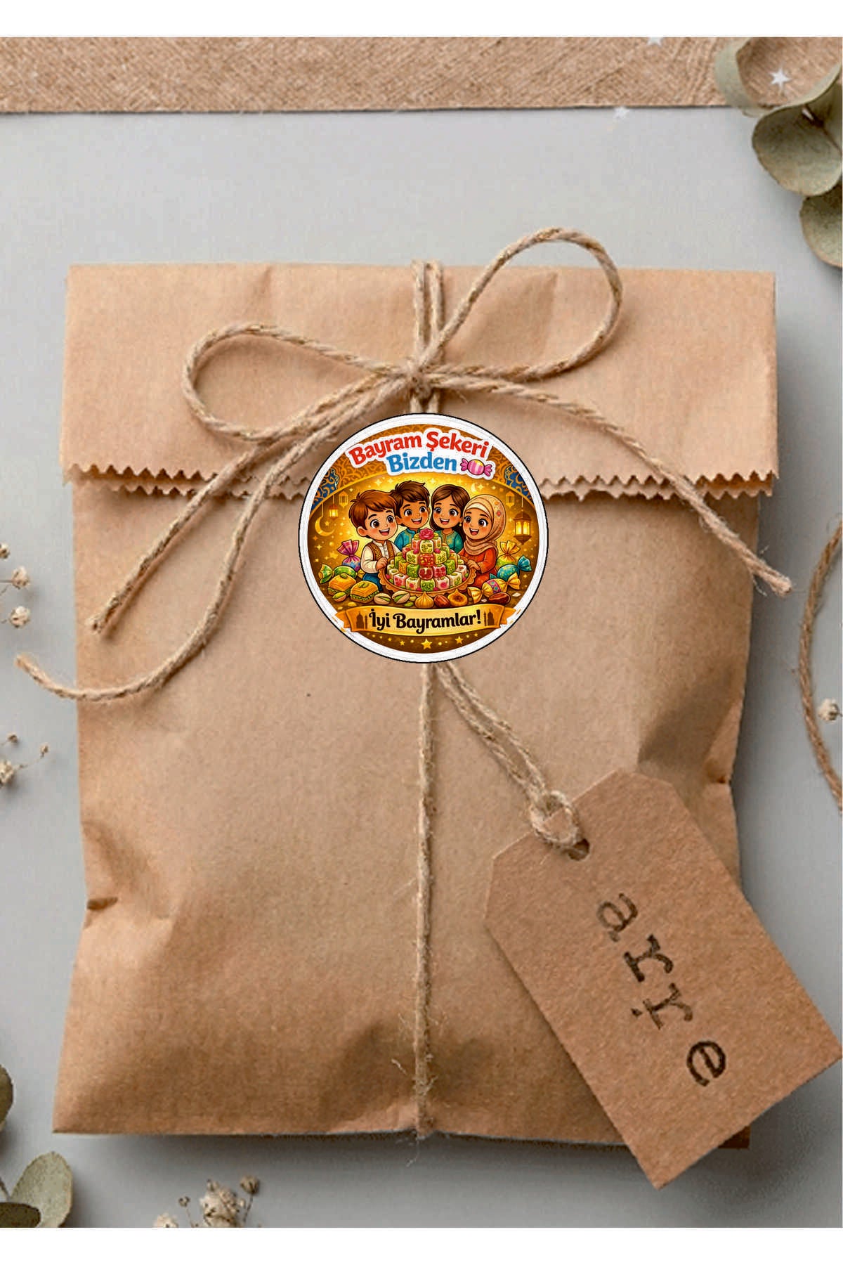İyi Bayramlar yazılı, Paketleme Kutularına Özel Tasarım Etiketler 4 cm Çapında 15 Adet Etiket