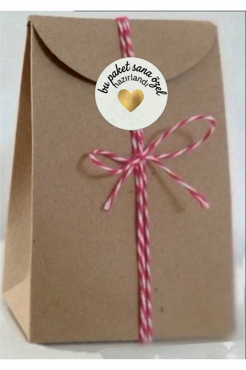 Paketlemeye özel 30 adet sticker, (farklı trend modeller ile mağazamızda kampanyalı olarak satışta)
