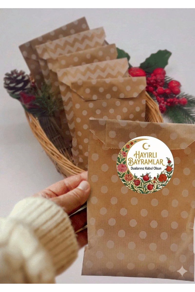 Hayırlı Bayramlar yazılı, Paketleme Kutularına Özel Tasarım Etiketler 4 cm Çapında 15 Adet Etiket