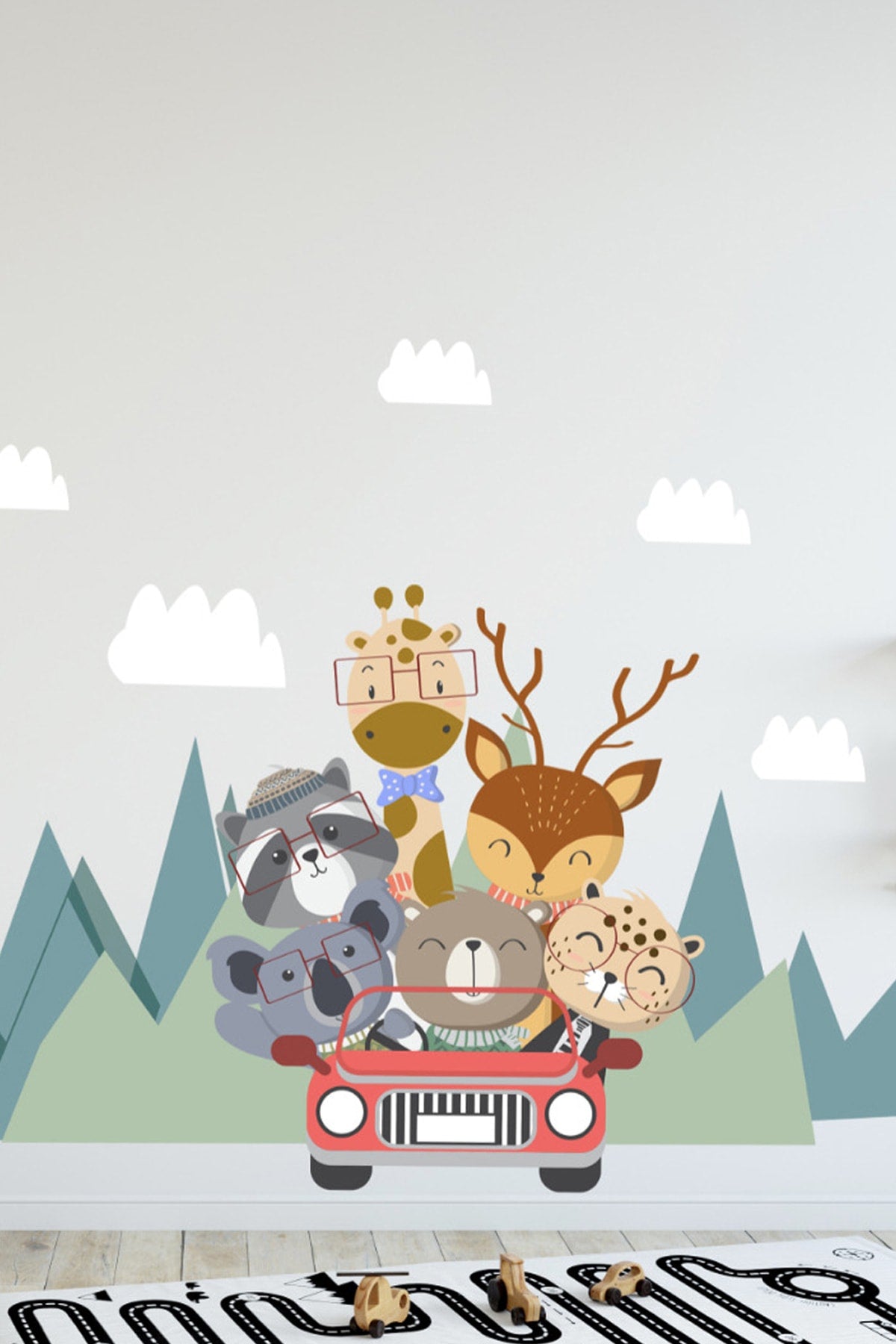 Sevimli Hayvanlar Tek Araçla Doğada Safari Turu Çocuk Odası Dekorasyon Duvar Sticker Set