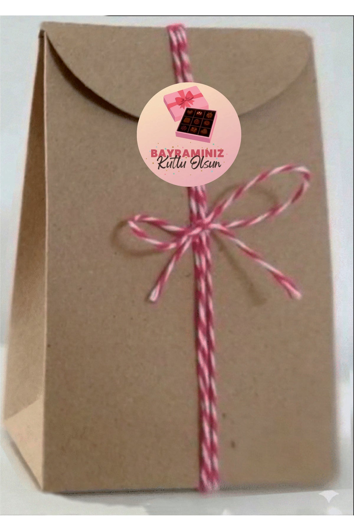 Bayramınız Kutlu Olsun yazılı, Paketleme Kutularına Özel Etiketler 4 cm Çapında 15 Adet Etiket