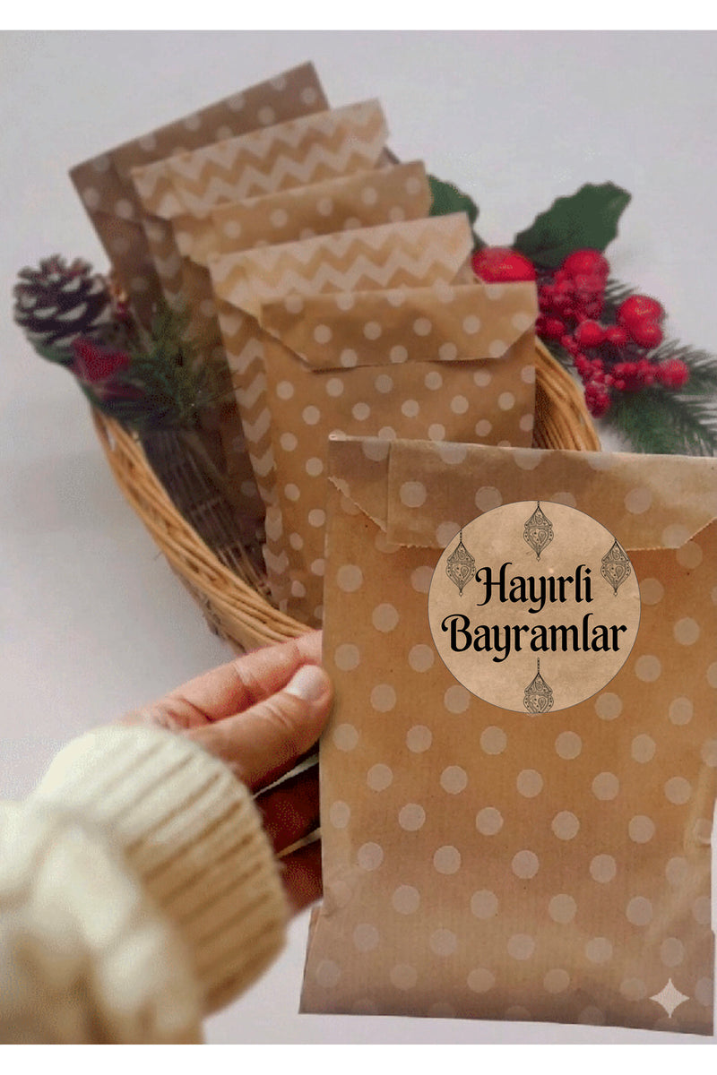 Hayırlı Bayramlar yazılı, Paketleme Kutularına Özel Tasarım Etiketler 4 cm Çapında 15 Adet Etiket