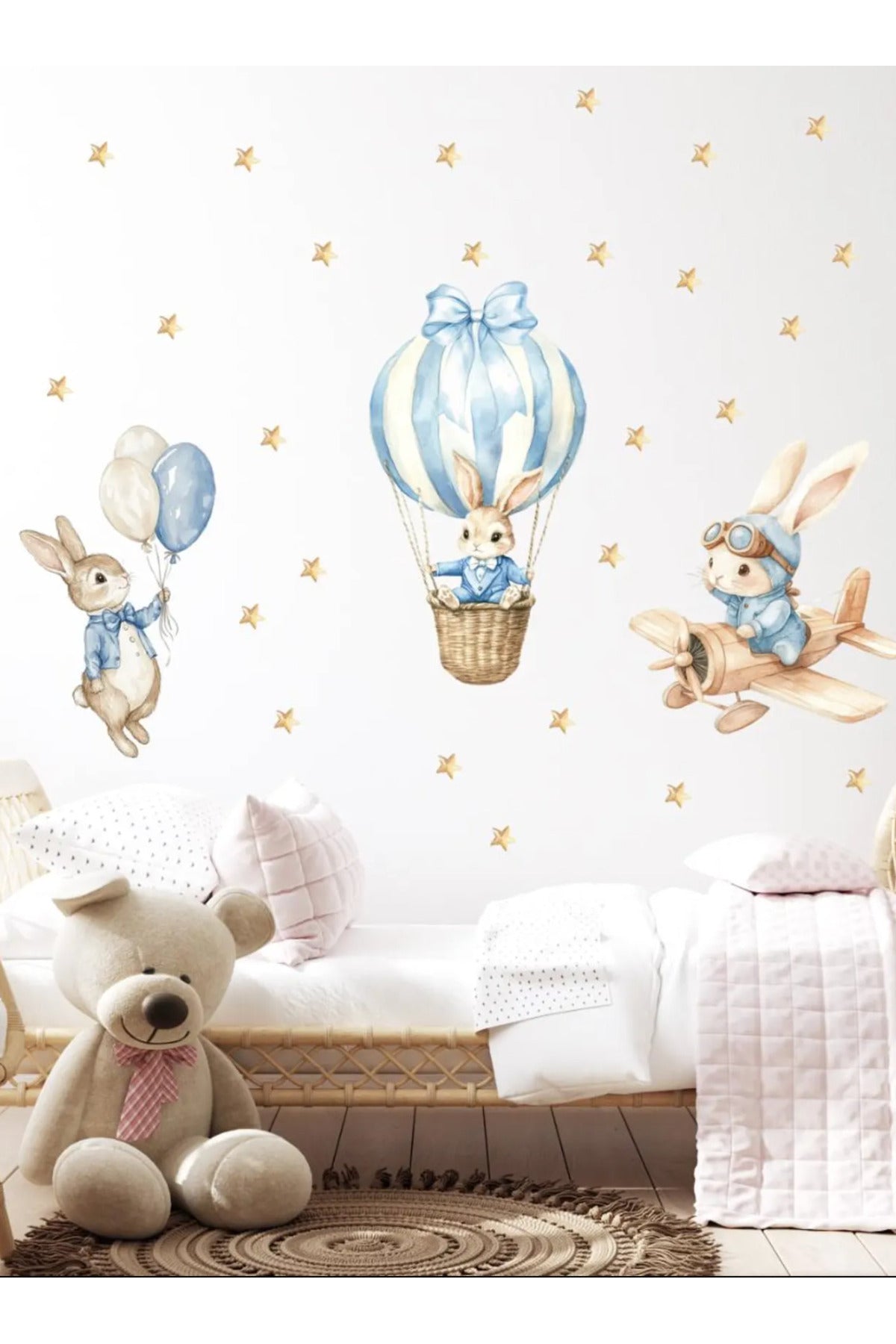Mavi Balonlu Minik Tavşanlar Çocuk Odası Dekoratif Duvar Sticker Seti